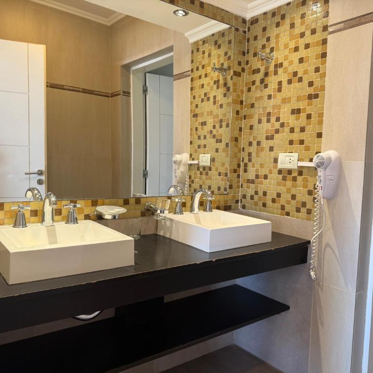 Los Lagos Hotel - Suite Deluxe con bañera de hidromasaje - 7