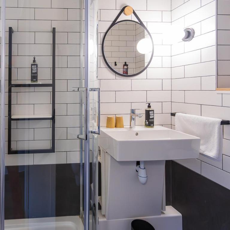 ibis Grenoble Gare - Hébergement Standard 2 Lits Simples - 7