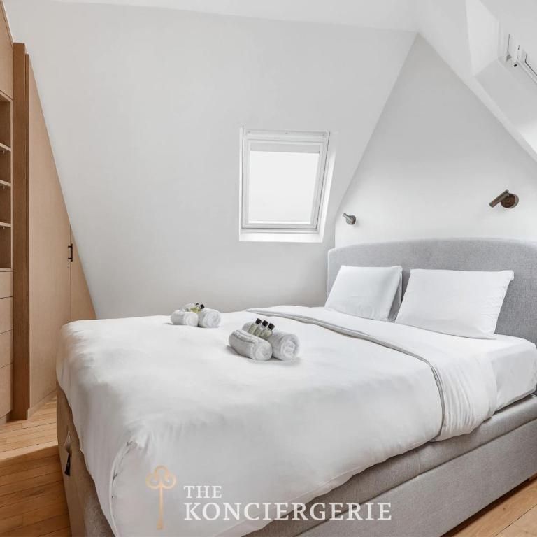 Luxe sous les toits de Paris avec vue Tour Eiffel - Appartement - 6