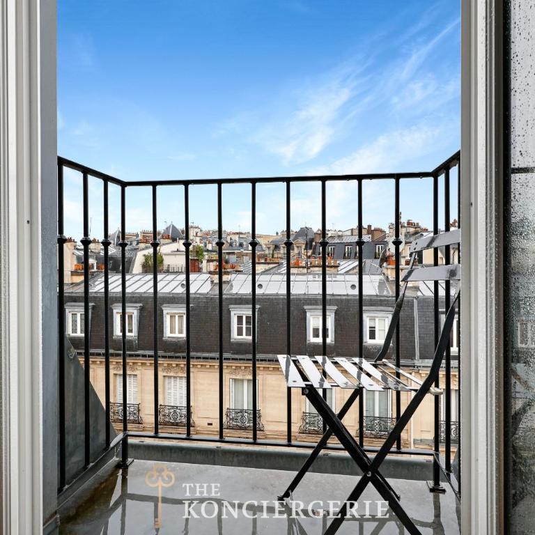 Luxe sous les toits de Paris avec vue Tour Eiffel - Appartement - 9