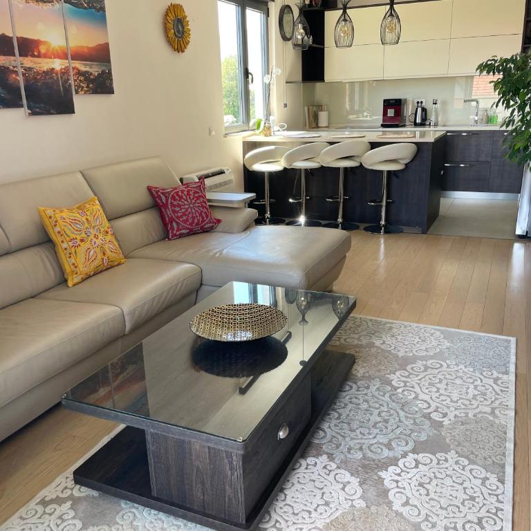 Apartment Zoe - Three-Bedroom Apartment - 27