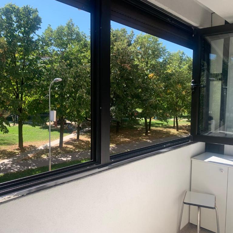 Slobo- stan na dan - Apartman sa 2 Spavaće Sobe - 13
