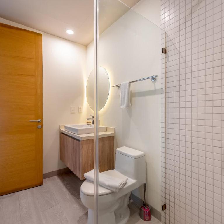Luxury 2BR 2BA Ocean view 200m from beach - Apartment - 29