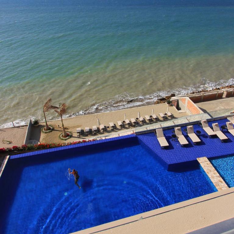 Hermosa Vista Lateral al Mar Edif. Poseidon - Three-Bedroom Apartment - 26