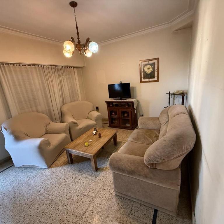 Casa calle 67 para 4 personas con cochera - Two-Bedroom House - 2