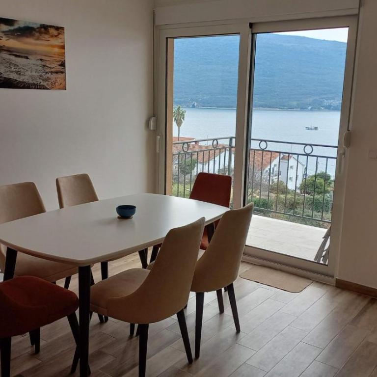 Apartmani Novi - Apartman sa 3 Spavaće Sobe - 11