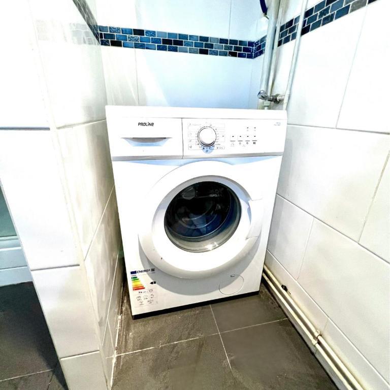 Bright 1 bedroom first floor near Republique Paris 10 - Appartement 1 Chambre - 12
