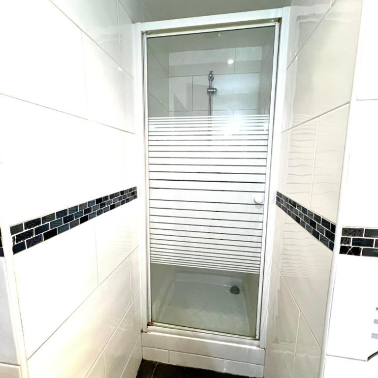 Bright 1 bedroom first floor near Republique Paris 10 - Appartement 1 Chambre - 11
