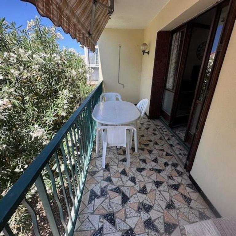 Appartement spacieux 3 pièces, terrasse et parking privé, 7 couchages - FR-1-731-148 - Apartment - 2
