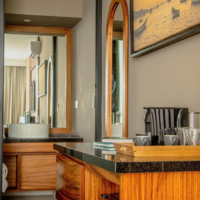 Zenyt Hotel Boutique - Superior Double or Twin Room - 16