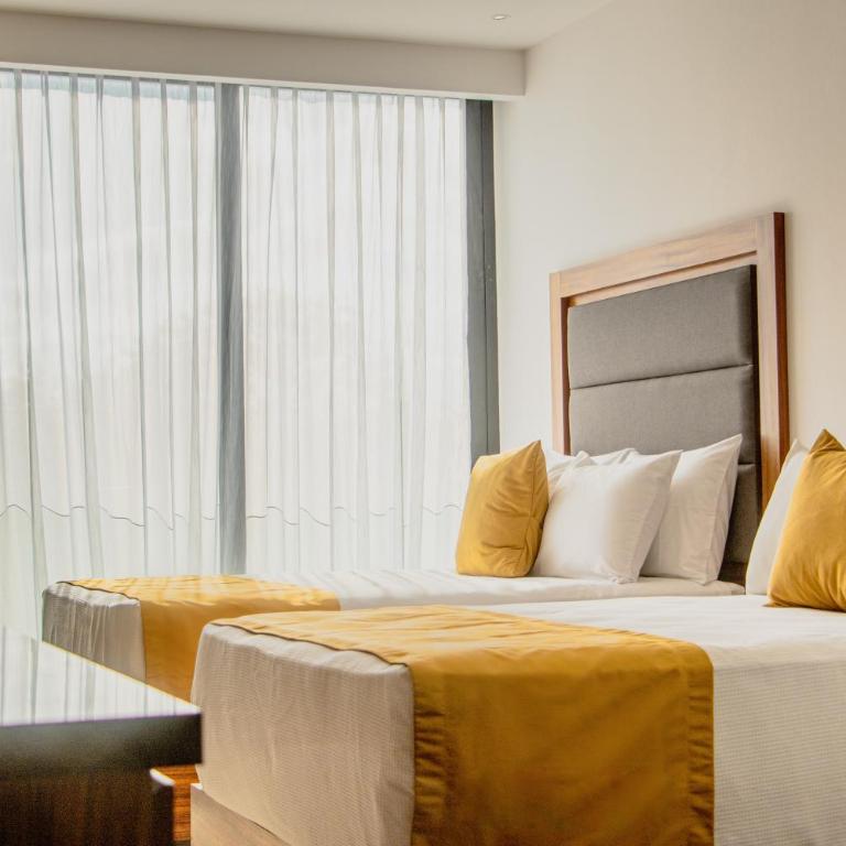 Zenyt Hotel Boutique - Superior Double or Twin Room - 2