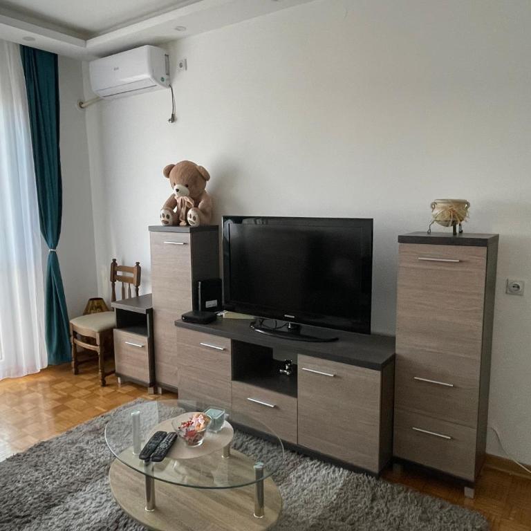Apartman Ema - Two-Bedroom Apartment - 2