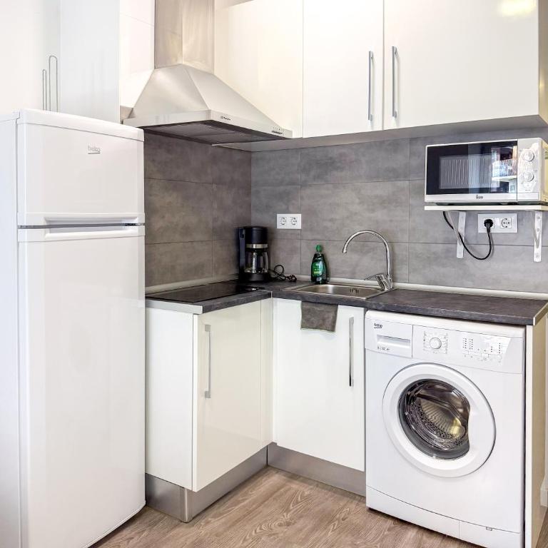 Comodo Aparta Estudio en Ronda de Valencia A4 - Apartamento Estudio - 13