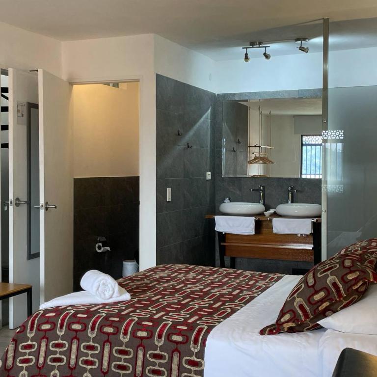 CASA AZUL LA GARRUCHA Transporte, Tours y Más - Deluxe Room - 9