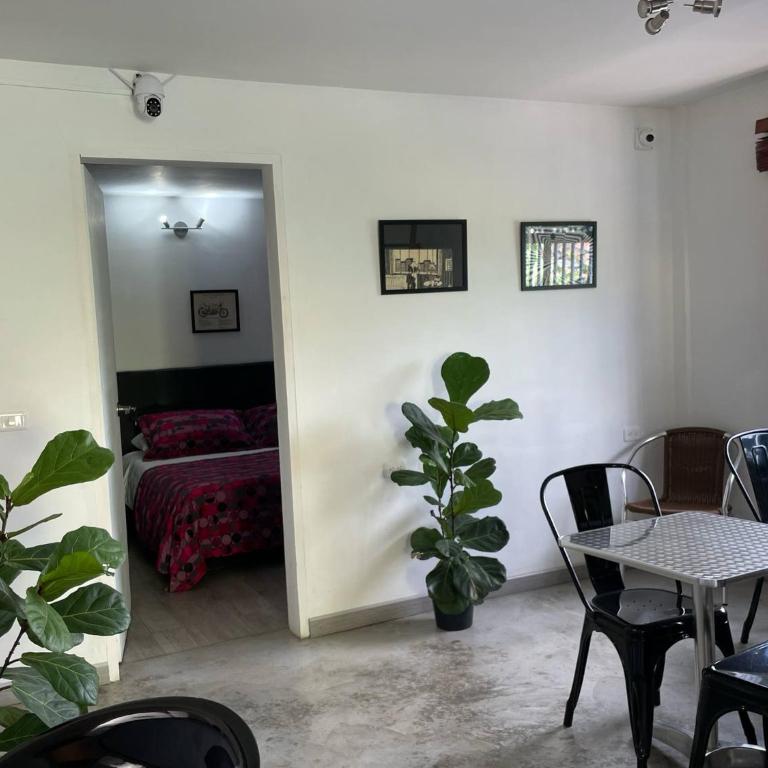CASA AZUL LA GARRUCHA Transporte, Tours y Más - Budget Double Room - 1