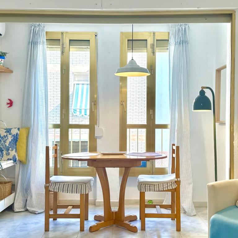 Art studio - One-Bedroom Apartment - 5