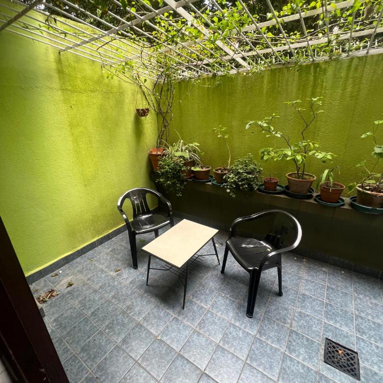 Check and Home - Alvear - 4 Huéspedes en Zona Güemes con Patio y Cochera - Apartamento de 1 dormitorio con jardín - 11