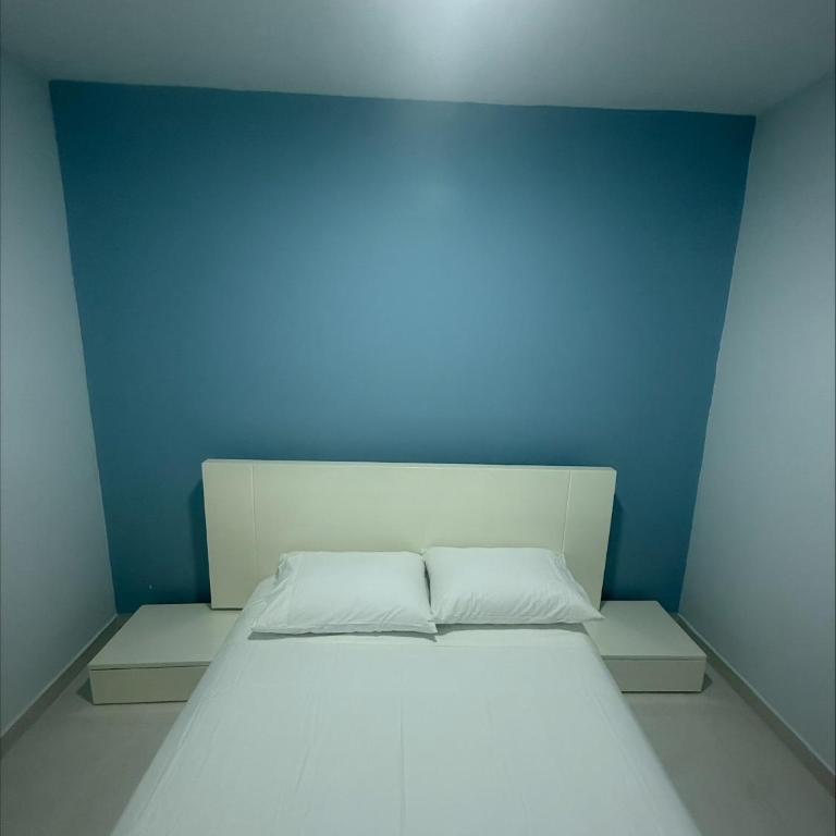 Piso Don Omar - Three-Bedroom Apartment - 9