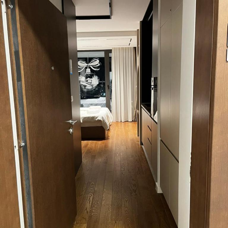 Planet Lux Apartment with secured parking In the garage - One-Bedroom Apartment - 7