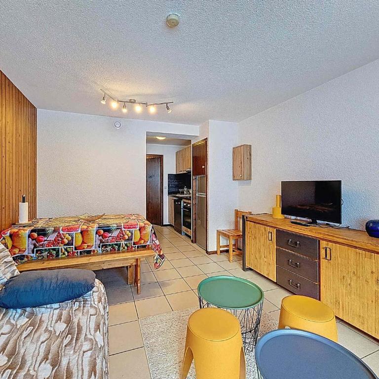 Appartement La Clusaz - 4/6 pers, Animaux bienvenus, Parking, RDC - FR-1-818-114 - Apartamento - 3