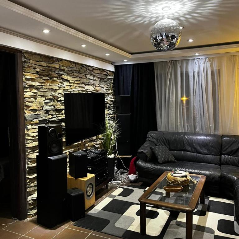 Nascosto Alla Vista - Three-Bedroom Apartment - 1