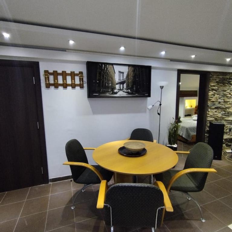 Nascosto Alla Vista - Three-Bedroom Apartment - 9