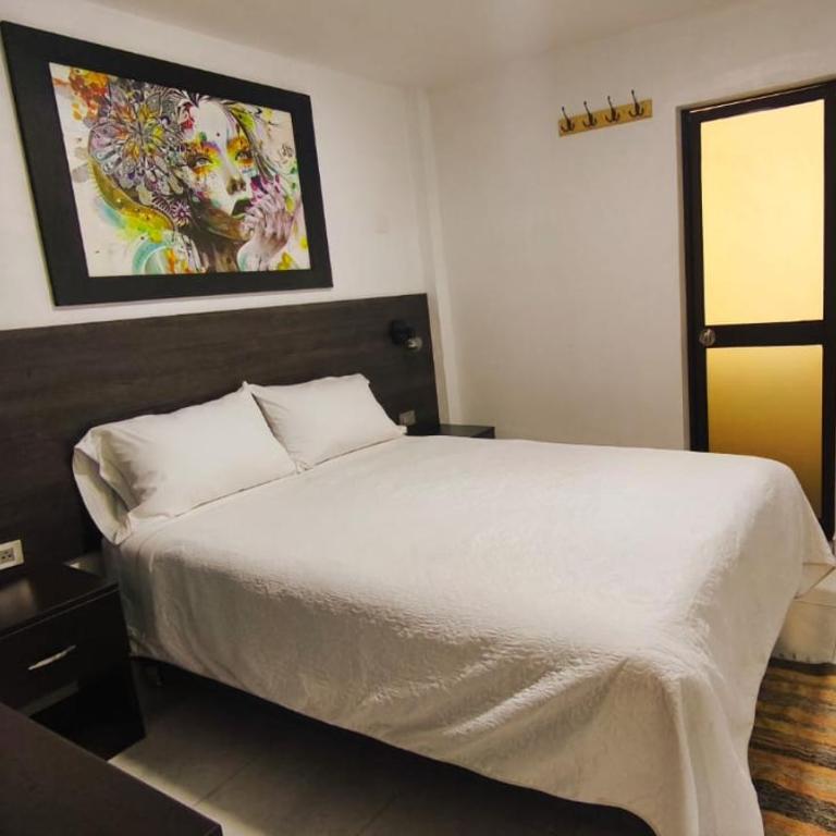 Departamento centro - Apartamento de 2 dormitorios con balcón - 1