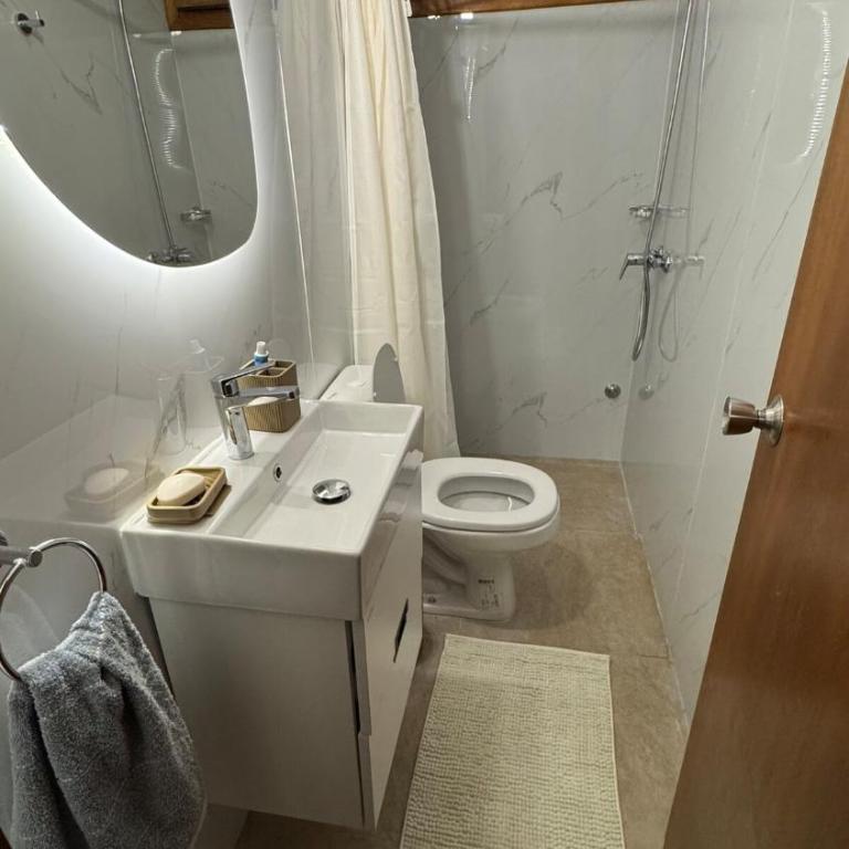 Casa con piscina climatizada privada de 10 metros - Three-Bedroom House - 4