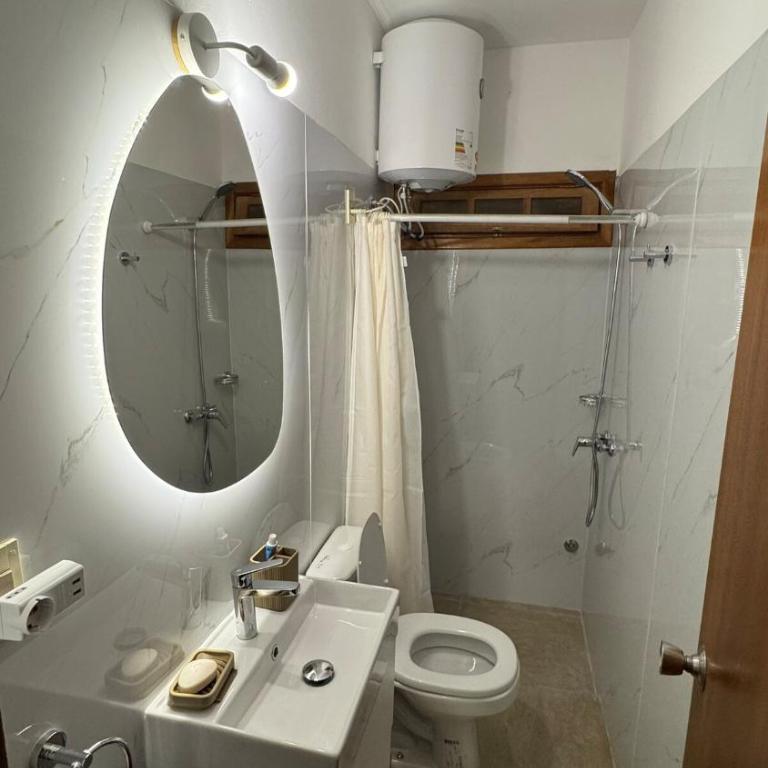 Casa con piscina climatizada privada de 10 metros - Three-Bedroom House - 16