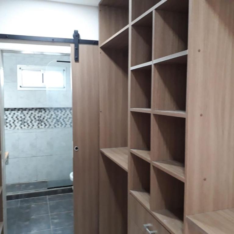 CASA CON PILETA EN EL CENTRO de CORRIENTES - Four-Bedroom House - 4