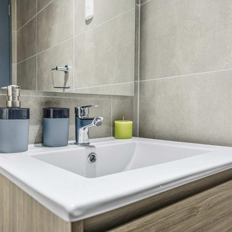 Moderno y nuevo cerca del metro Irarrazabal - Apartment - 11