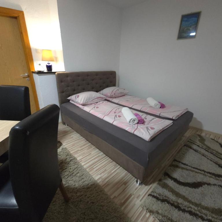 Guest House Nana - Two-Bedroom Deluxe Apartment - 17