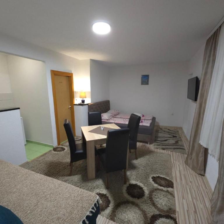 Guest House Nana - Two-Bedroom Deluxe Apartment - 18