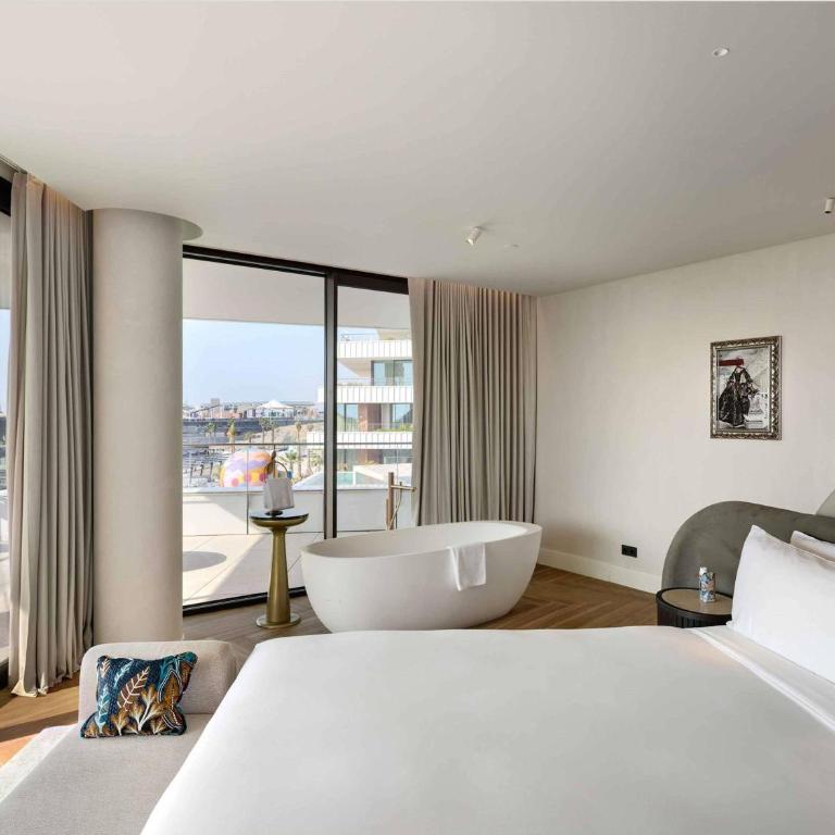 SLS Barcelona - Euphoria Suite with Terrace - 8