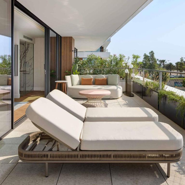 SLS Barcelona - Euphoria Suite with Terrace - 9