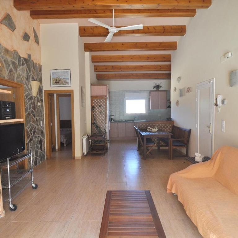 Casa espaciosa con jardín y piscina privada en L'Escala - HISP-7-82 - Villa - 13