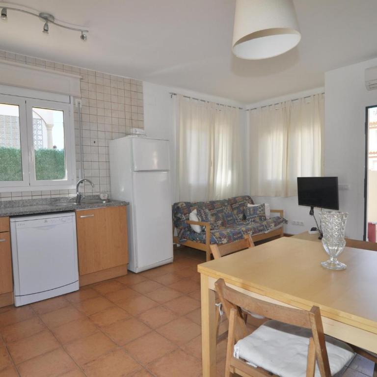 Casa con Piscina Privada y WIFI a 850m de la Playa, Torroella de Montgrí - HISP-7-2 - Villa - 10