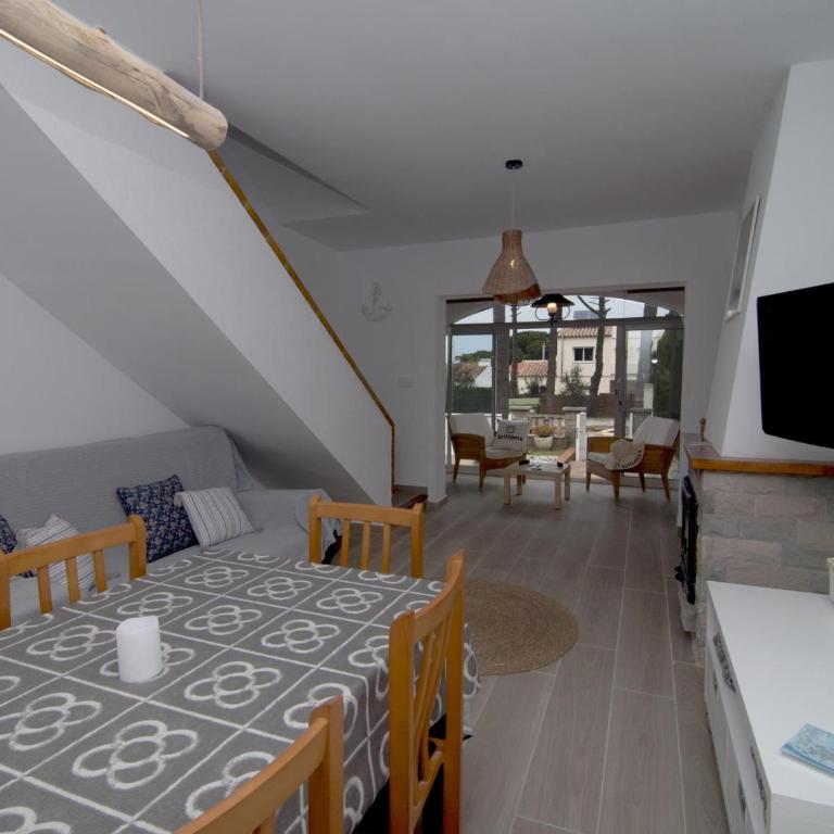 Casa elegante con piscina y terraza en L'Escala - HISP-7-90 - Villa - 18