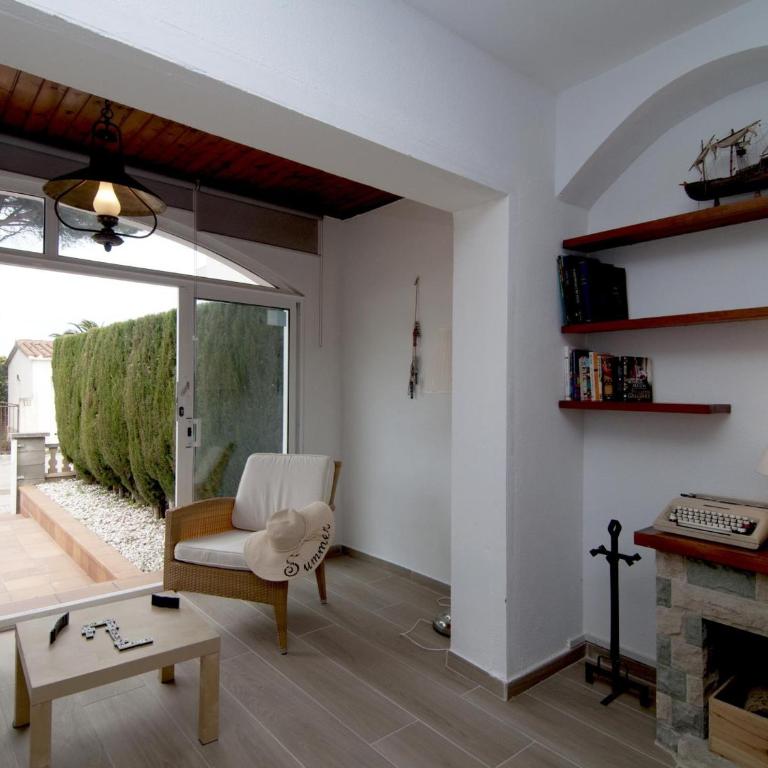 Casa elegante con piscina y terraza en L'Escala - HISP-7-90 - Villa - 24