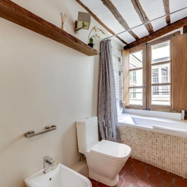 Marais Temple ID 258 - Two-Bedroom Apartment - 13