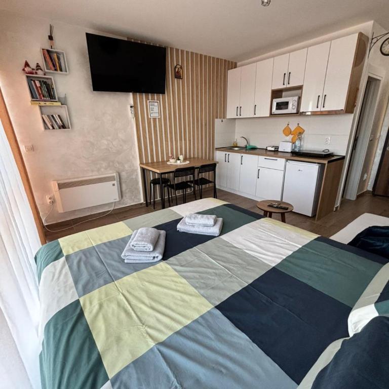 Apartman Dan i Noć - Porodični Studio - 1