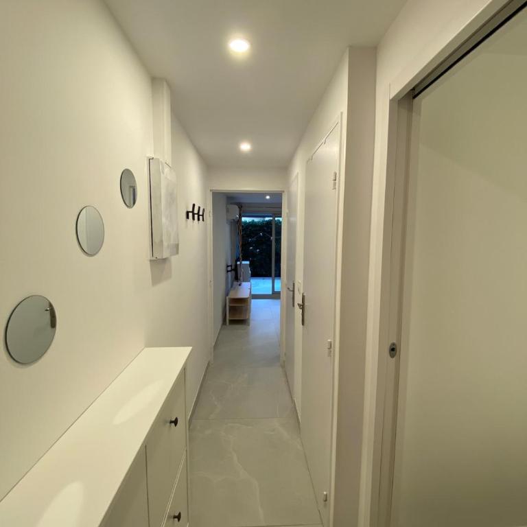 T2 climatisé avec terrasse, port Santa Lucia à 2 min mer - Apartment mit 1 Schlafzimmer - 8