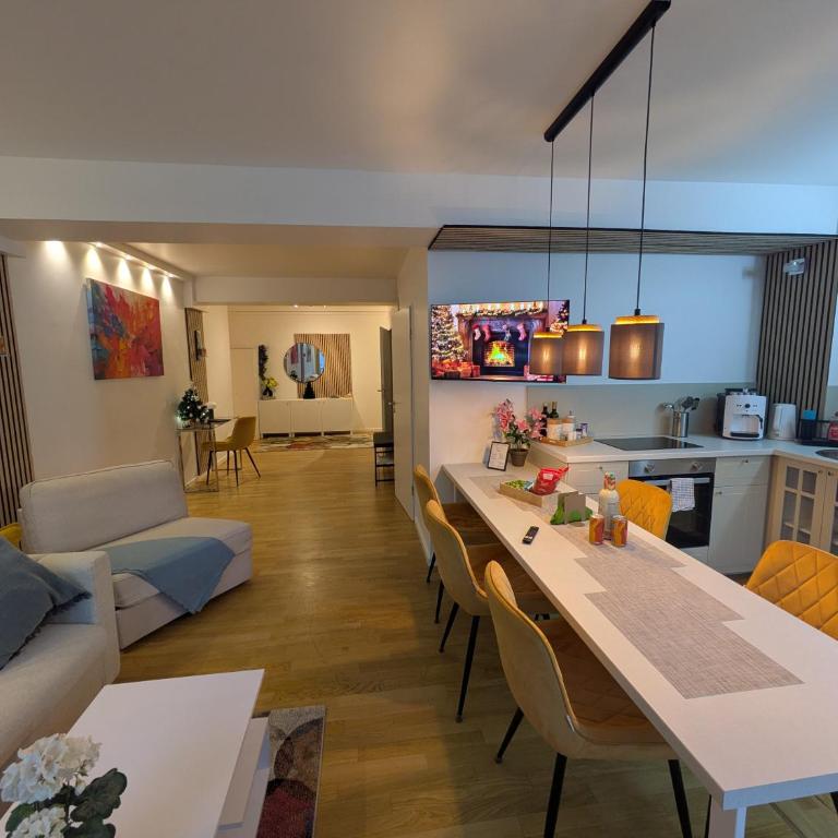 Munich Top Place direkt am Karlsplatz - Stachus 70 qm mit 2 Schlafzimmer Apartment Mila - Two-Bedroom Apartment - 3