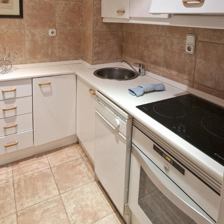 IMEDA Apartamento Alhambra - Apartamento de 3 dormitorios - 15