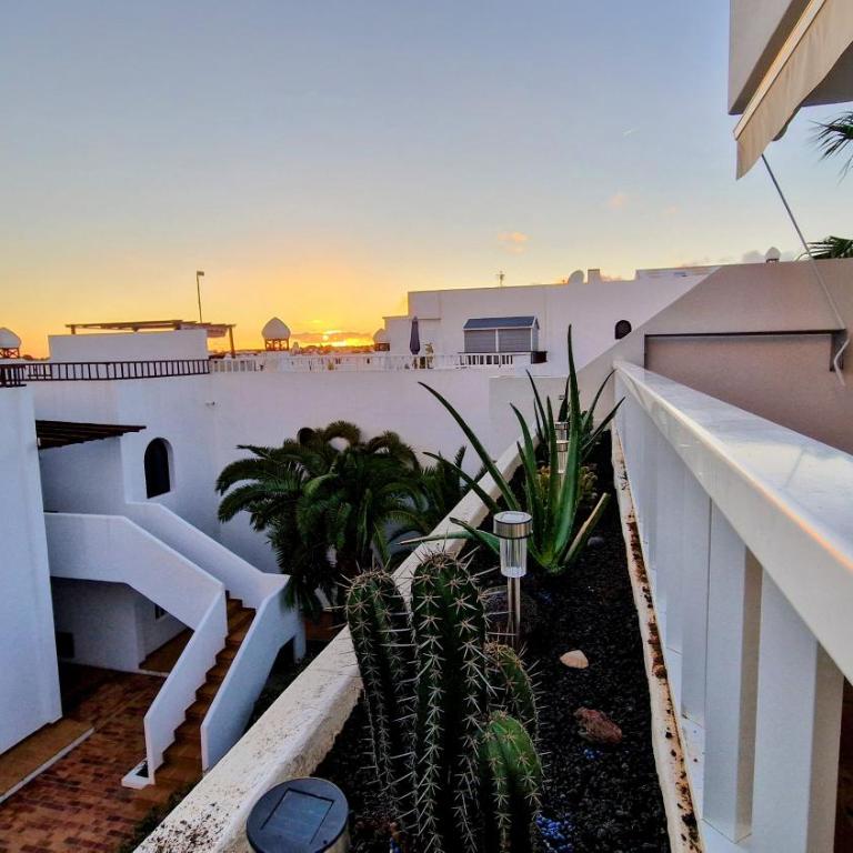 NEW Pools Wonderful Views AC - Apartment with Balcony - 30