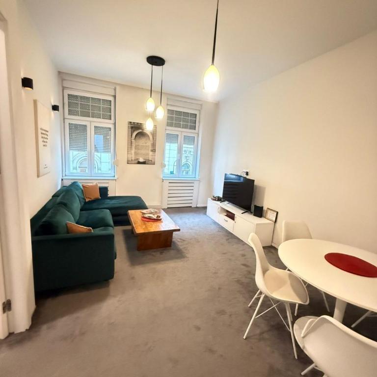 Old Town Luxe Living - Apartment - 6