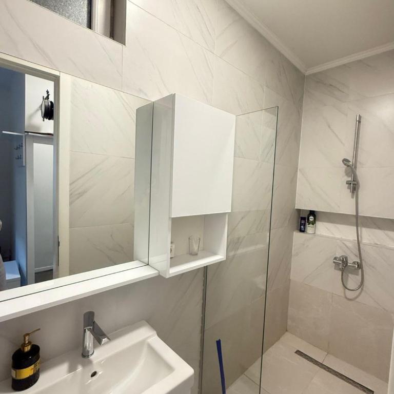 Old Town Luxe Living - One-Bedroom Apartment - 8