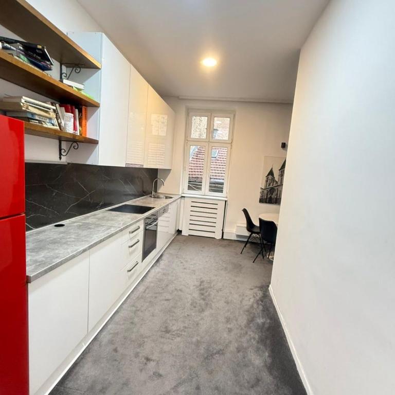 Old Town Luxe Living - One-Bedroom Apartment - 11