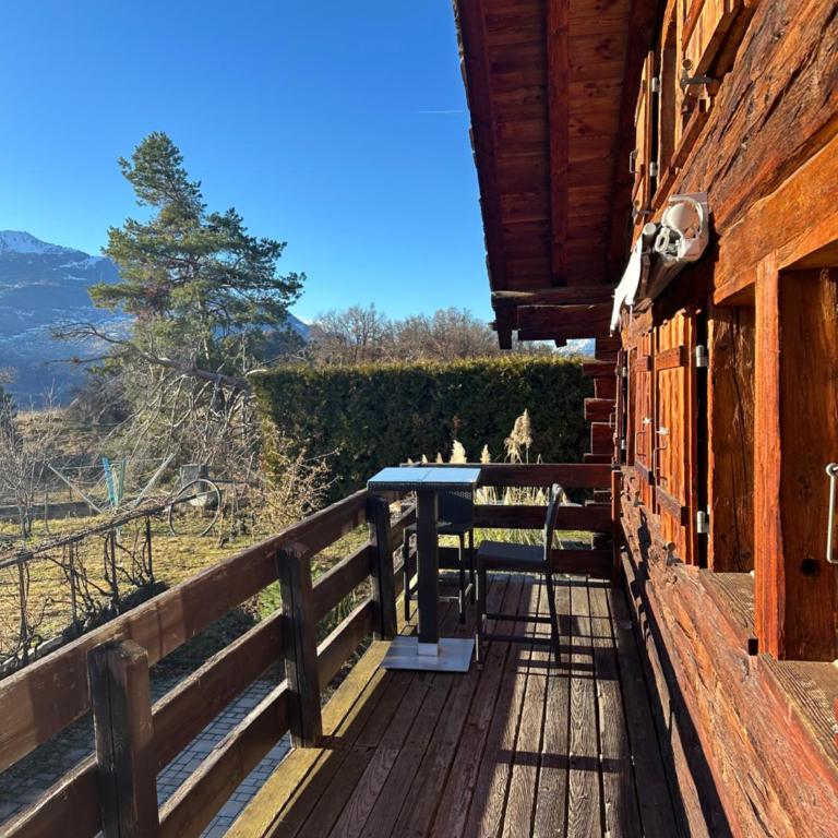 Chalet à Savièse en bordure de forêt - One-Bedroom Chalet - 20