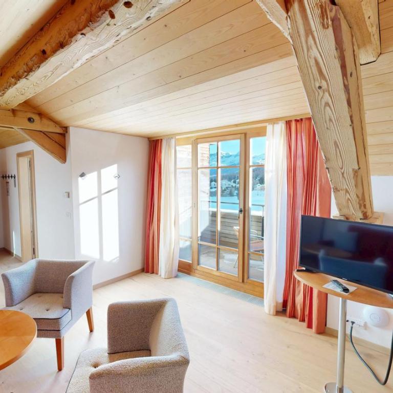 Schweizerhaus Swiss Quality Hotel - Junior Suite mit Seeblick - 7